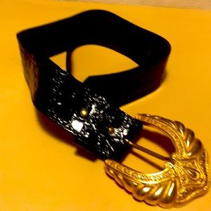 Black shiny crocodile leather belt